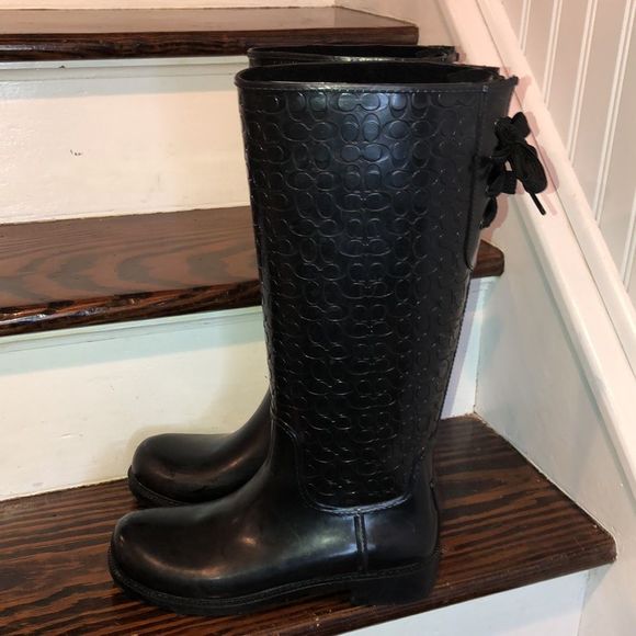 COACH Jacquard Signature C Laced Up Back Bow Heeled Black Rainboots Sz 9 - Picture 9 of 17